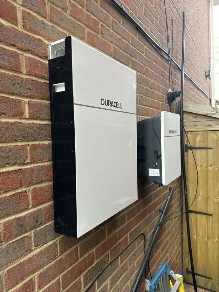 Solar PV, battery storage and EV charging in High Wycombe